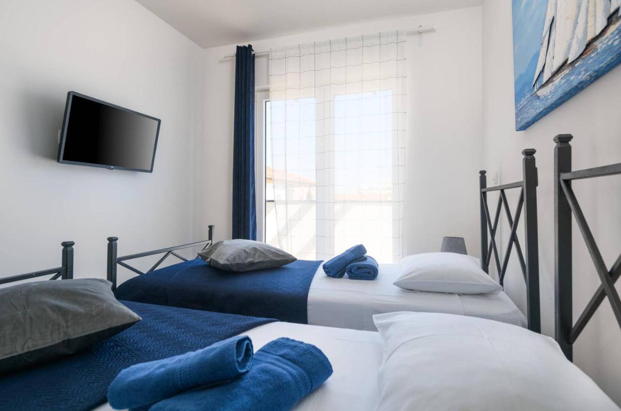 Dora Apartment